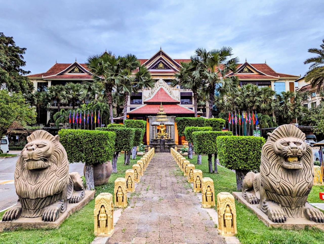 Empress Angkor Resort & Spa Siem Reap Exterior foto